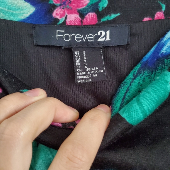 EUC Floral Skater Flare Skirt - Picture 2 of 5